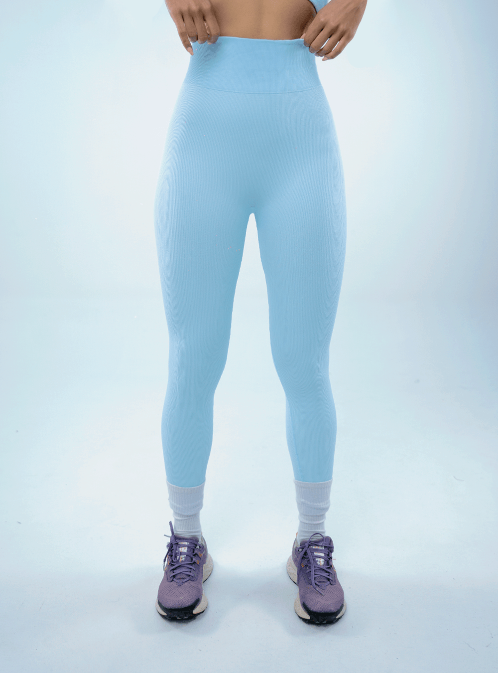 #Ropadeportivamujer #ShortRunning #BikerRunning #Topdeportivo #Accesoriosdeportivos #RopaGimnasio